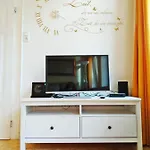 2bed Old Town Sleeps 6 - Rooftop Terrace Wifi 아파트 코헴