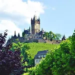 2bed Old Town Sleeps 6 - Rooftop Terrace Wifi