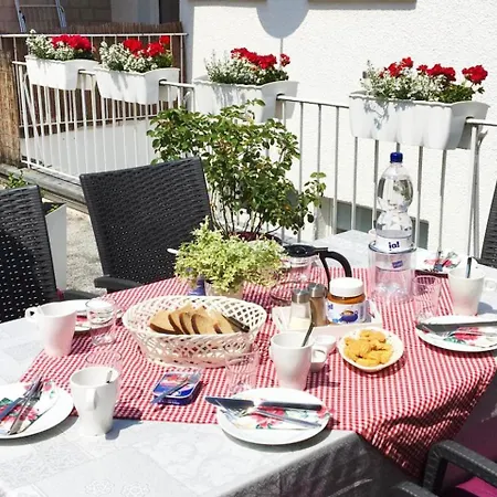 2bed Old Town Sleeps 6 - Rooftop Terrace Wifi *