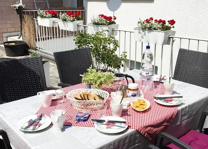 2bed Old Town Sleeps 6 - Rooftop Terrace Wifi *