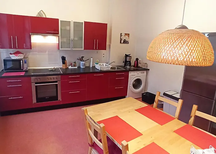 Apartment 2bed Old Town Sleeps 6 - Rooftop Terrace Wifi *